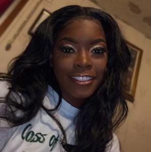 Meet your Posher, Bria